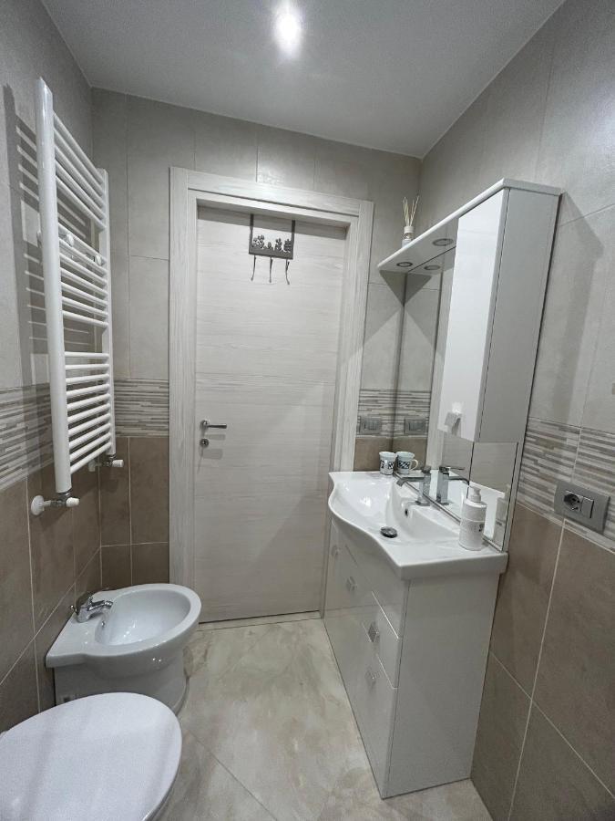 Appartamento Claire House Roma Esterno foto