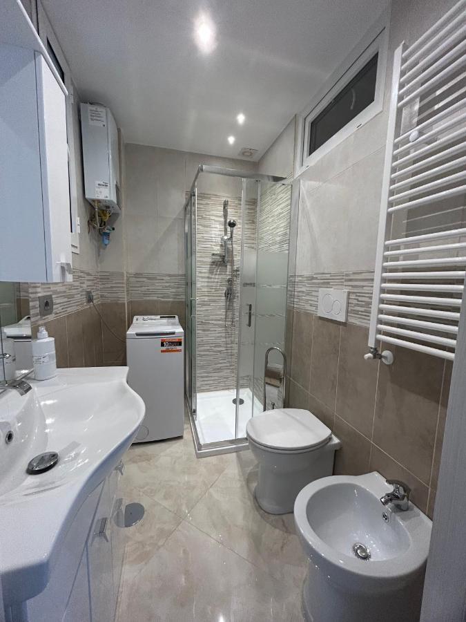 Appartamento Claire House Roma Esterno foto