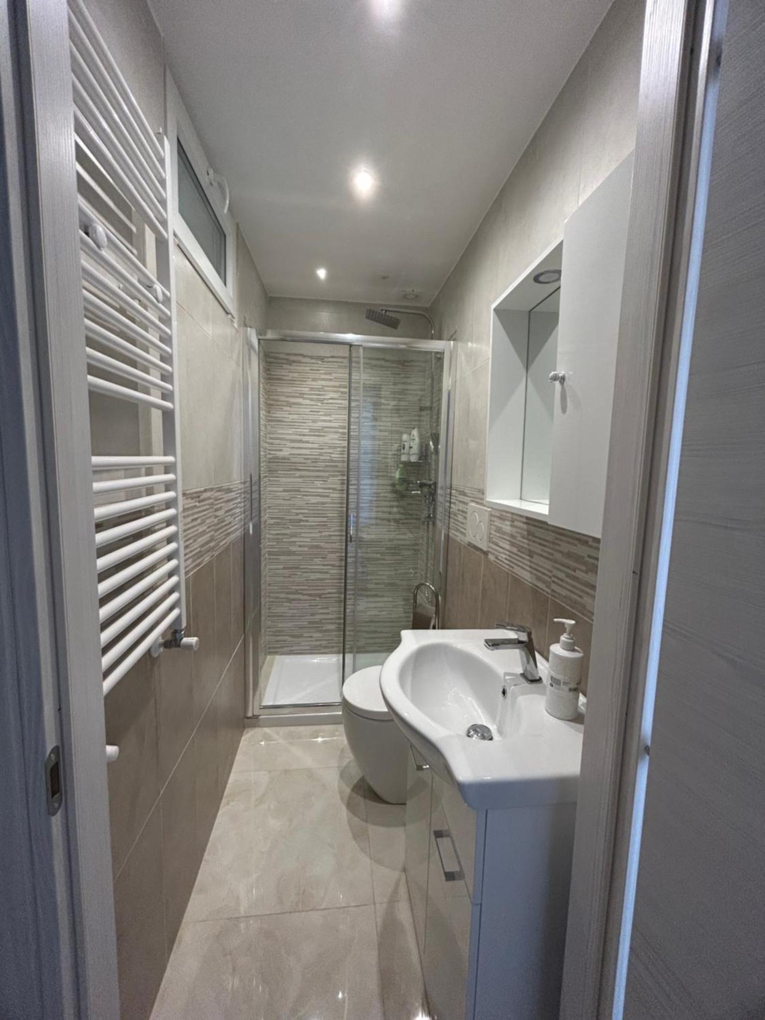 Appartamento Claire House Roma Esterno foto